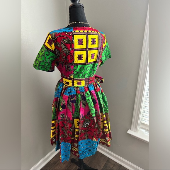 Mae Otti Printed Wrap Dress NWT Size Small - Picture 2 of 5